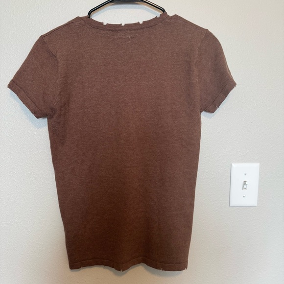 POL Brown Knit Top with Distressed Detail Size Medium - Picture 7 of 7